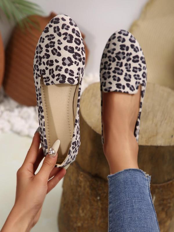 MIA | Women Solid Color Pointed Toe Slip On Flat Shoes
